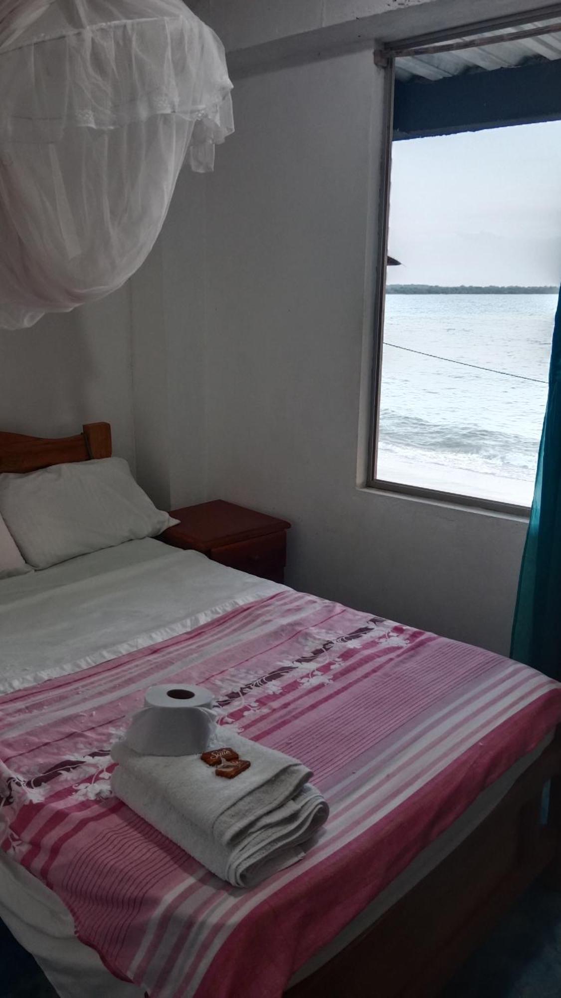 Hostel Blue Sea Rincon Del Mar Bagian luar foto